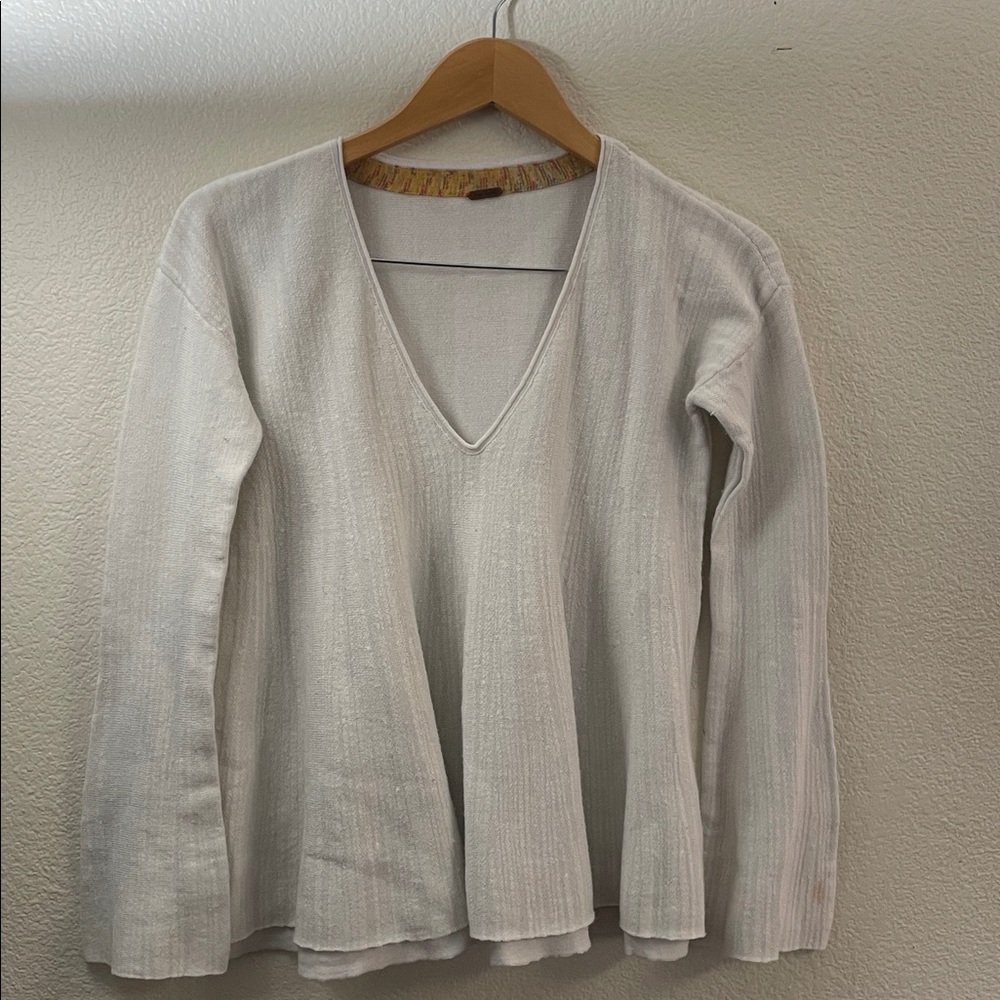 Free People Knit flaring v-neck blouse linen cotton blend classic feminine M